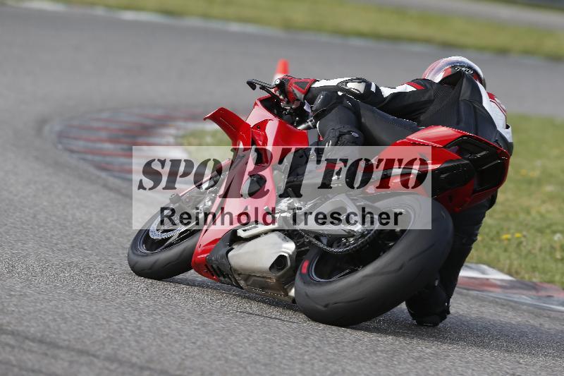 /Archiv-2025/08 20.04.2025 Speer Racing ADR/Gruppe gelb/6